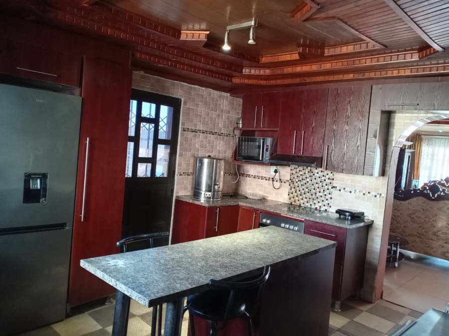 3 Bedroom Property for Sale in Scenery Park Eastern Cape